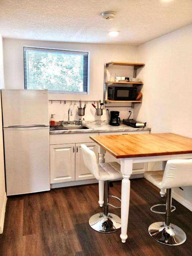 Two Fully Equipped Apartments And A Studio 5 Miles From The Beach เซนต์ปีเตอร์สเบิร์ก ภายนอก รูปภาพ